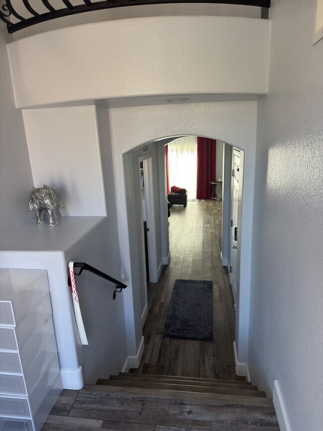 Photo - 3 Bed home FULLY FURNISHED