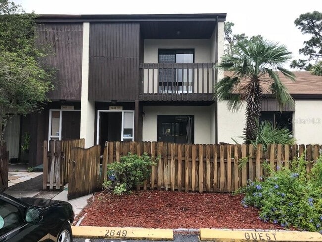 Building Photo - 2649 Surrey Ct