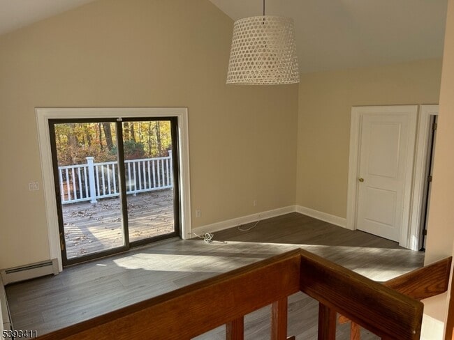 Photo - 102 Drakestown Rd