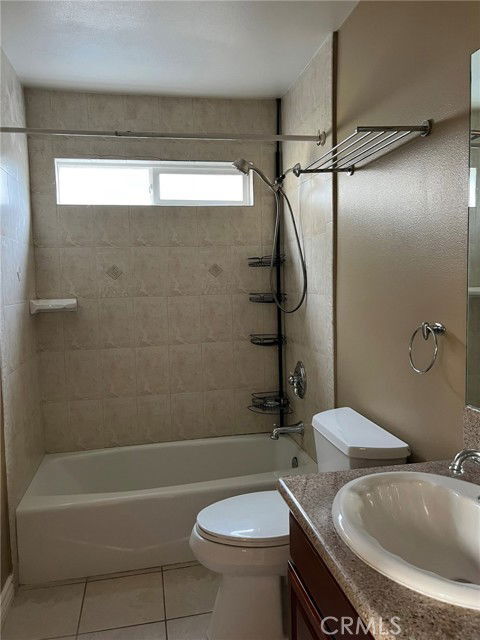 Photo - 17117 Leal Ave