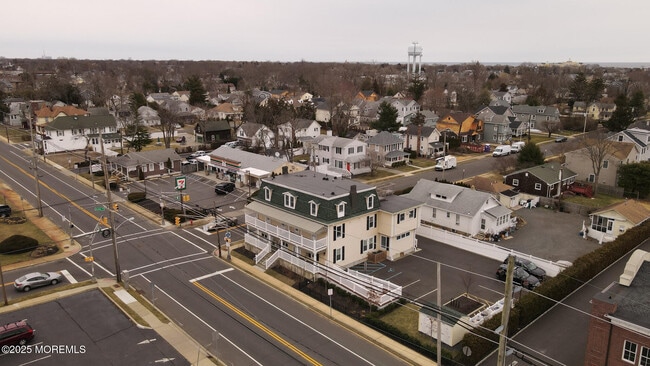 Building Photo - 206 NJ-71 Unit B