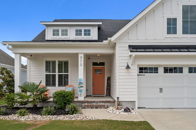 Photo - "Coastal Comfort Awaits: Spacious 3-Bed, 3-Bath Home in Holly Ridge!"