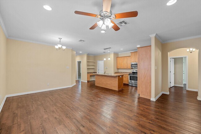 Photo - AVAILABLE NOW! Beautiful 3 bedroom townhome located in Waco!