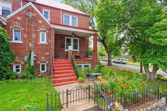 Photo - 5201 2nd St NW