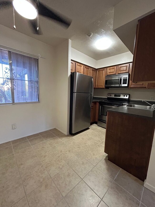 Photo - Casa Club Condominiums / Gorgeous 1 Bedroom Available!