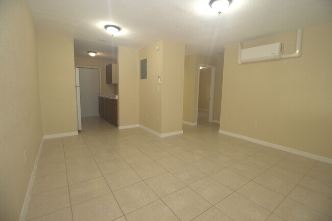 2238 Washington St NE Unidad B