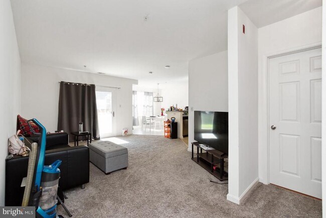 Photo - 319 Eagles Landing Ct Unit A