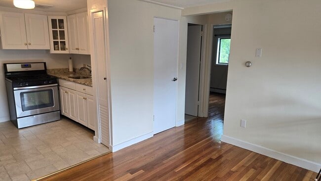 Photo - 108 E Main St Unit 10