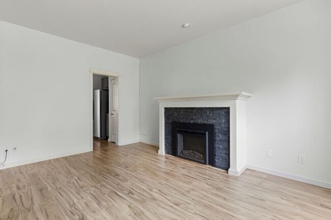 Photo - 7282 NE Stoneybrook St