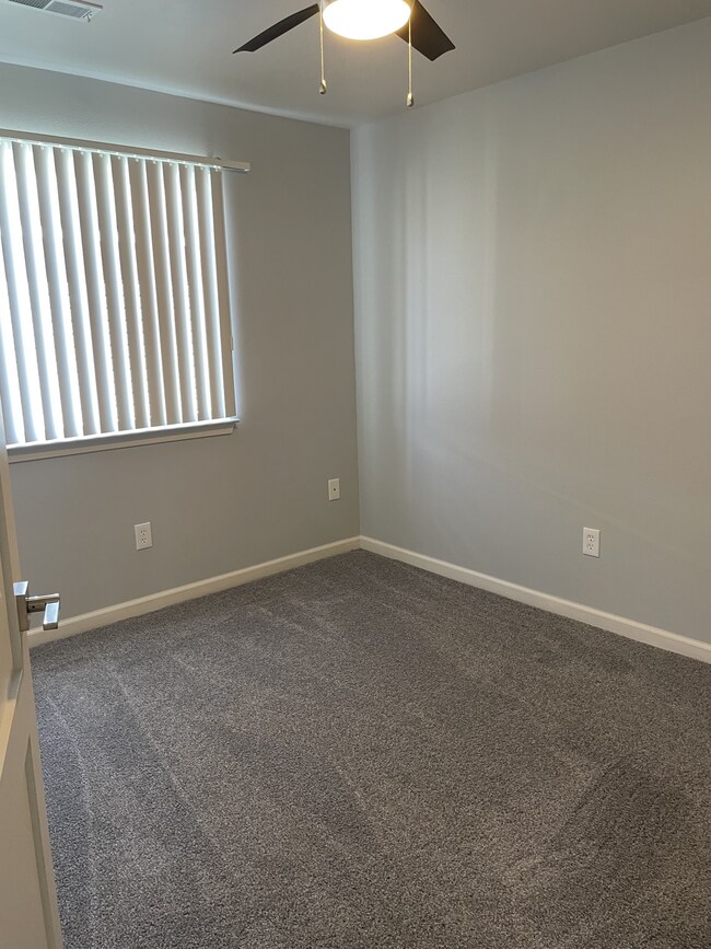 Oakbrooke Apartments For Rent in Howell, MI