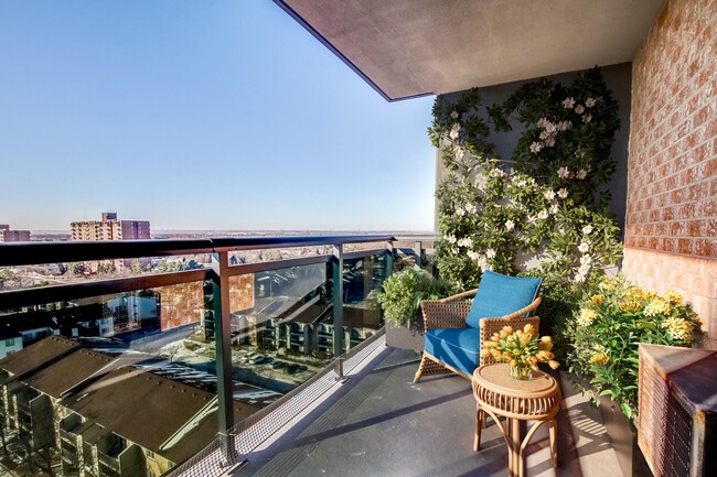 Photo - Aquitaine Avenue