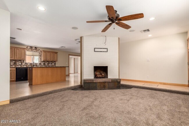 Photo - 1608 W Inverness Dr