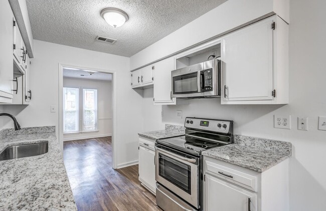 Photo - 1320 Fox Trace Dr