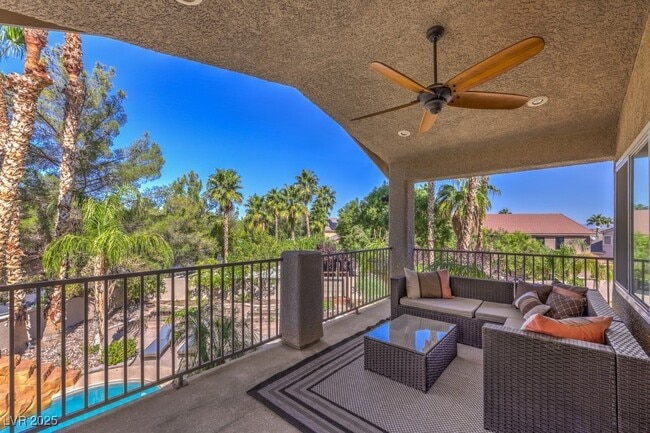 Building Photo - 249 Timber Hollow St