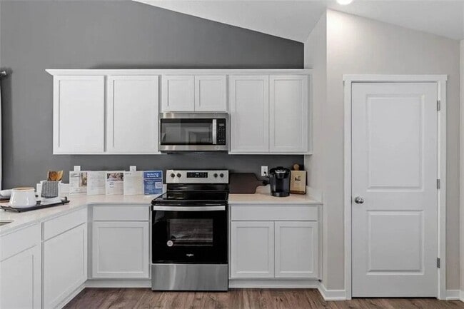 Photo - 1724 Southbridge Dr