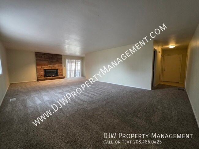 Photo - 624 W Linden St