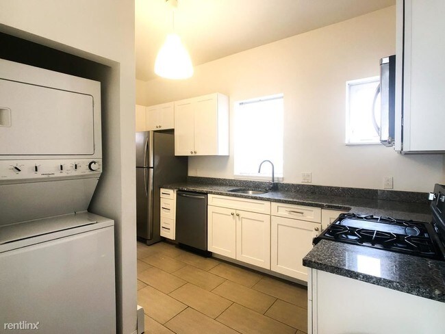 Photo - 3 br, 1.5 bath Townhome - 2225 N College Ave