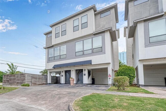 Building Photo - 2301 Camden Dr Unit A Rental
