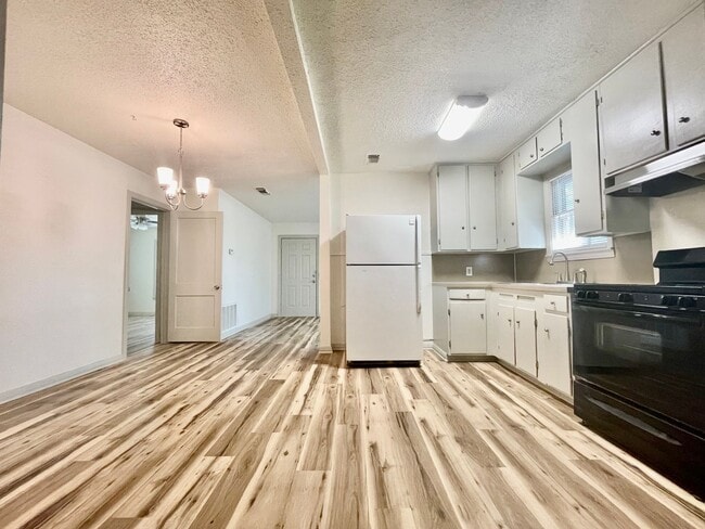 619 Barbara Dr
