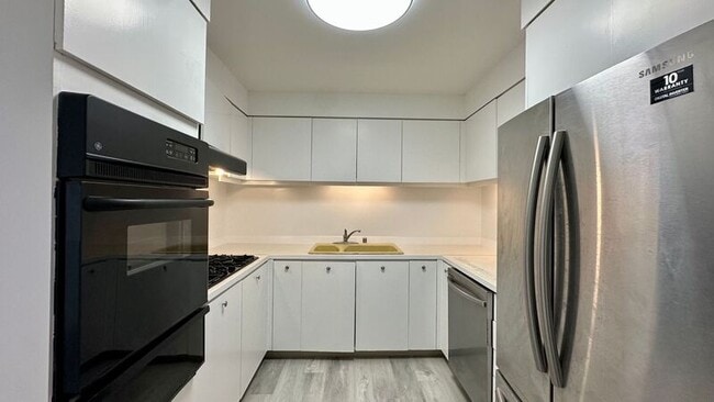 Photo - 1600 Ala Moana Blvd Unit #2506