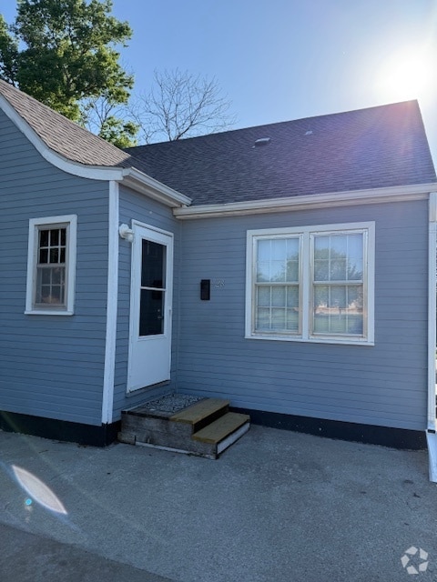 Building Photo - 728 S Front St Rental