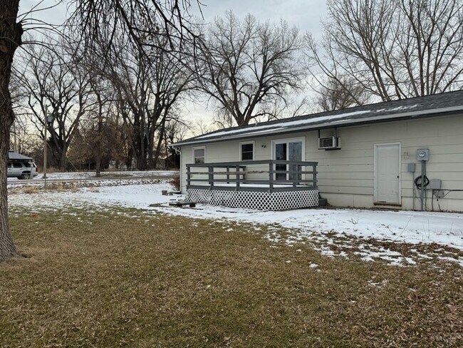 Photo - 1345 Lockview St