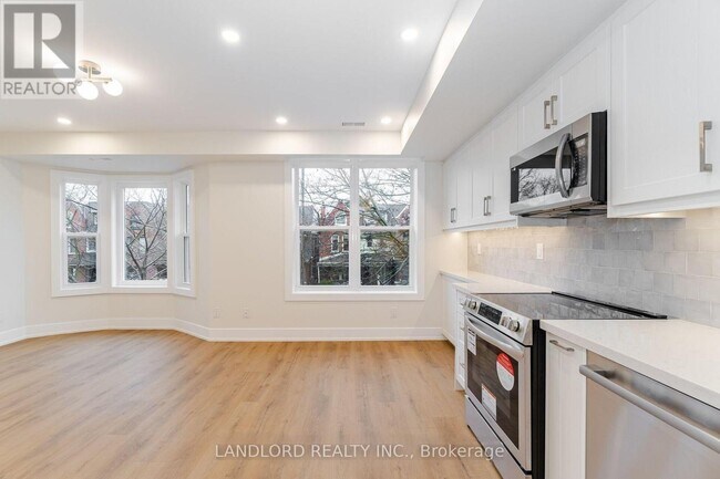 Photo - 73 Dewson St Unité 2nd Fl.