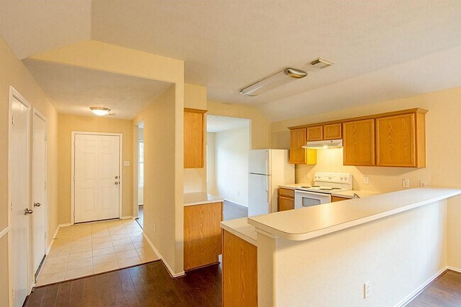 Photo - 87 Hockenberry Pl