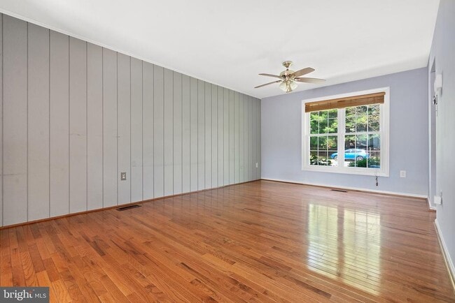 Photo - 13604 Wisteria Dr
