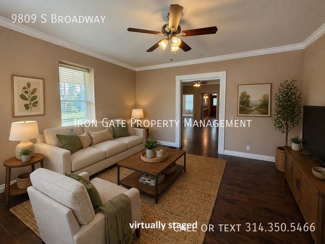 Photo - 9809 S Broadway