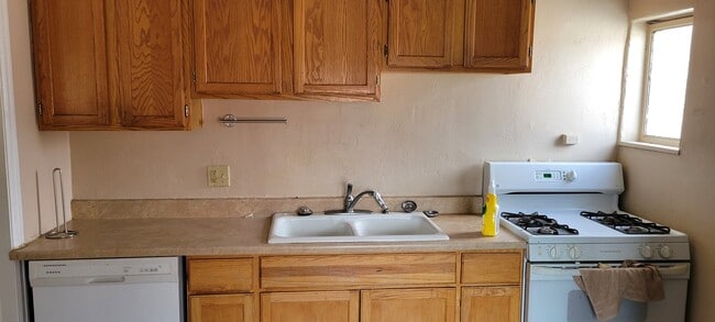Photo - 11 W Hampden Ave Unidad 302