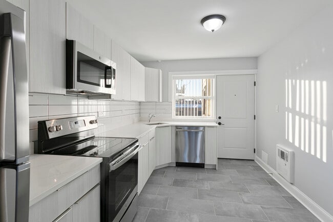 Photo - 7634 N Eastlake Terrace Unit 3S