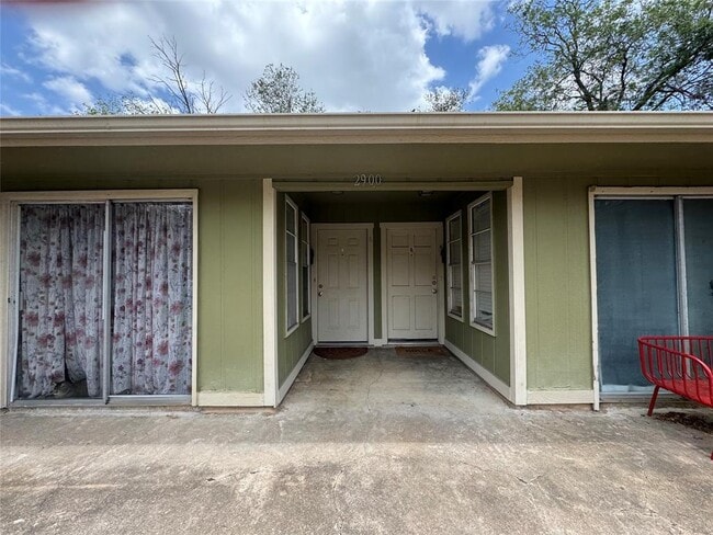 Photo - 2900 Lovell Dr Townhome