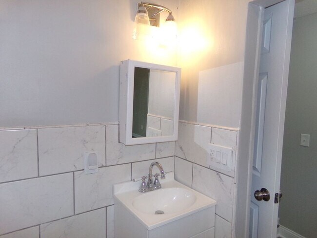 Photo - Stunning 4-bedroom, 2-bathroom home in Elizabethtown, KY!