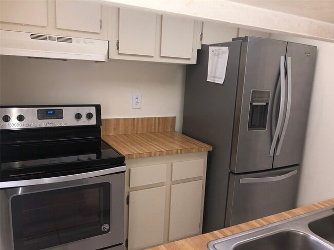 Photo - 8006 SW 149th Ave Unit D401