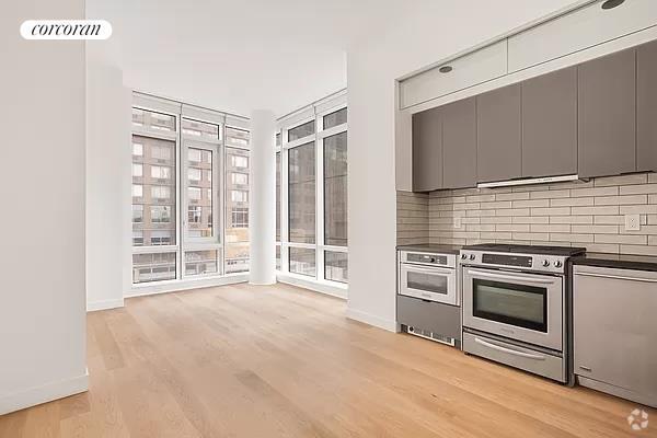 Building Photo - 306 W 48th St Rental