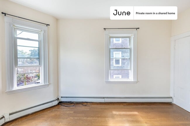 Photo - Room in Shared 3 bed/1 bath home Unidad B