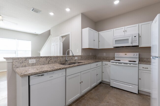 Photo - 6906 Crestway Dr Unit 2