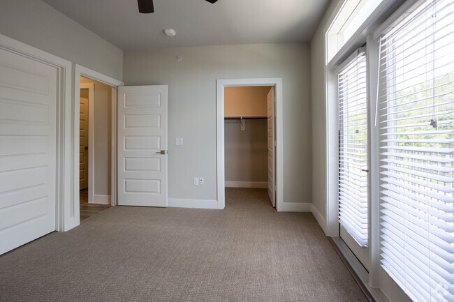 2 BR, 1.5 BA - 1,451 SF