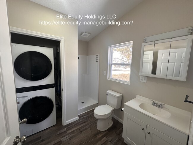 Photo - 330 N Wayne St
