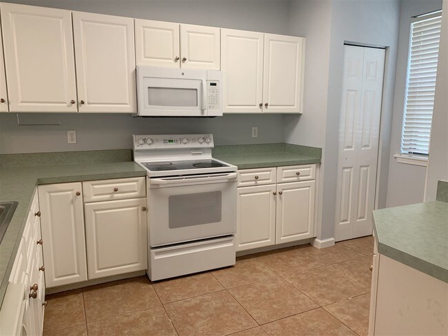 Photo - 1213 Vista Cove Rd