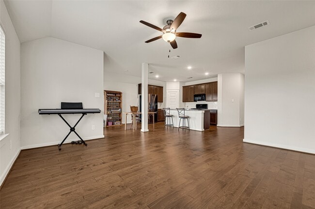 Photo - 30280 Kingston Heath Dr