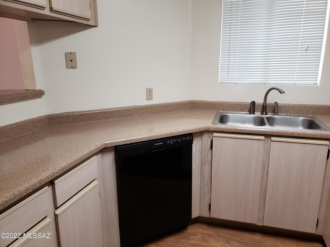 Photo - 5751 N Kolb Rd Unit 22104