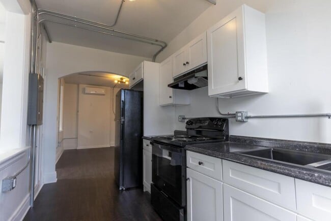 Photo - 713 Locust St