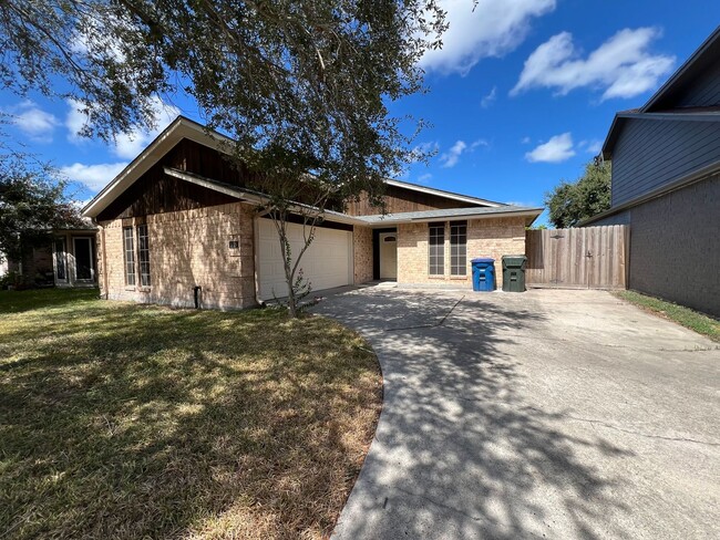 Building Photo - CUT ELECTRIC BILLS W/ ENERGY-EFFICIENT SOL... Rental