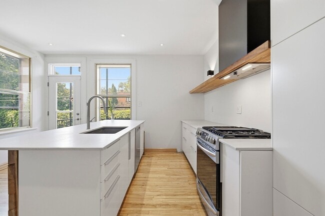 Photo - 10832 Av. d'Auteuil
