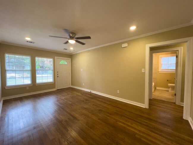 Photo - 713 Harris Ave