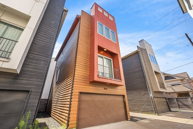 Building Photo - 5830 Winsome Ln