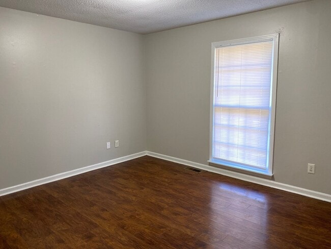 Photo - 36 Trailwood Dr