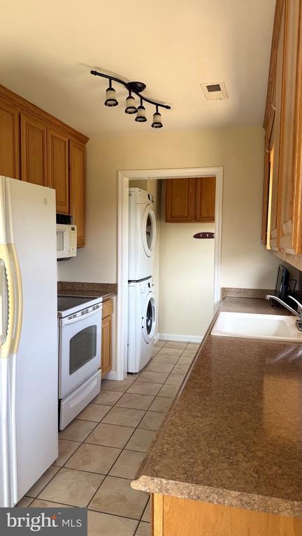 Photo - 8405 Turnbull Rd